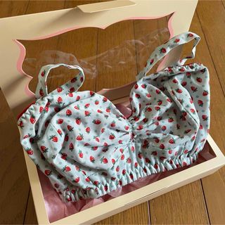FIFI CHACHNILのフリマアイテム一覧 FIFI CHACHNILのフリマアイテム一覧