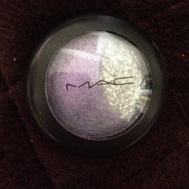 MAC(マック)のM.A.C DEVIL-MAY-CARE コスメ/美容のベースメイク/化粧品(その他)の商品写真