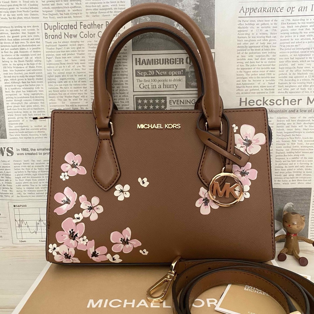 MICHAEL KORS - MICHAEL KORSショルダーバッグ 日本限定 花柄 MICHAEL KORS - MICHAEL KORSショルダーバッグ 日本限定 花柄