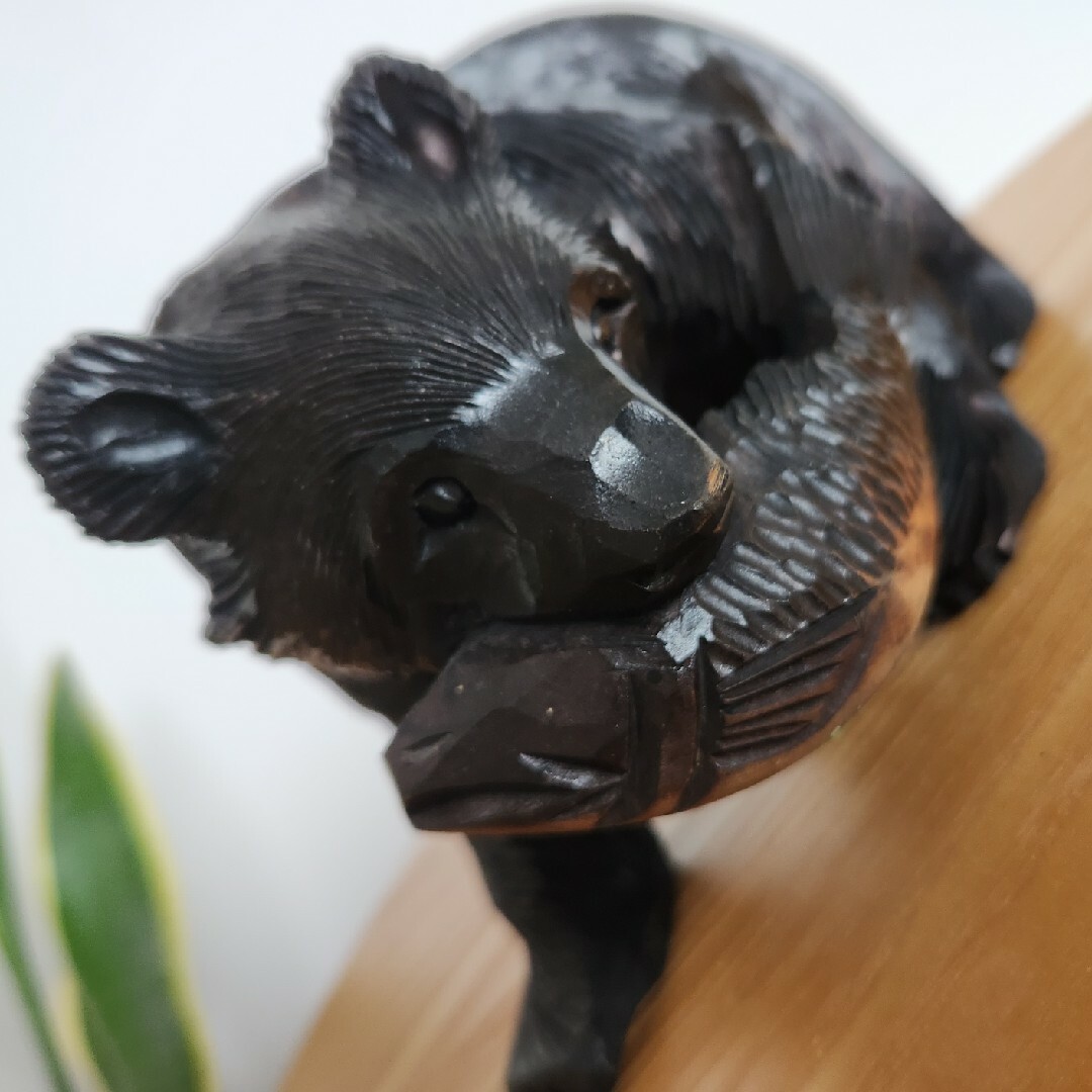 木彫り熊 北海道 置物 オブジェの通販 by くー's shop|ラクマ 木彫り熊 北海道 置物 オブジェの通販 by くー's shop|ラクマ