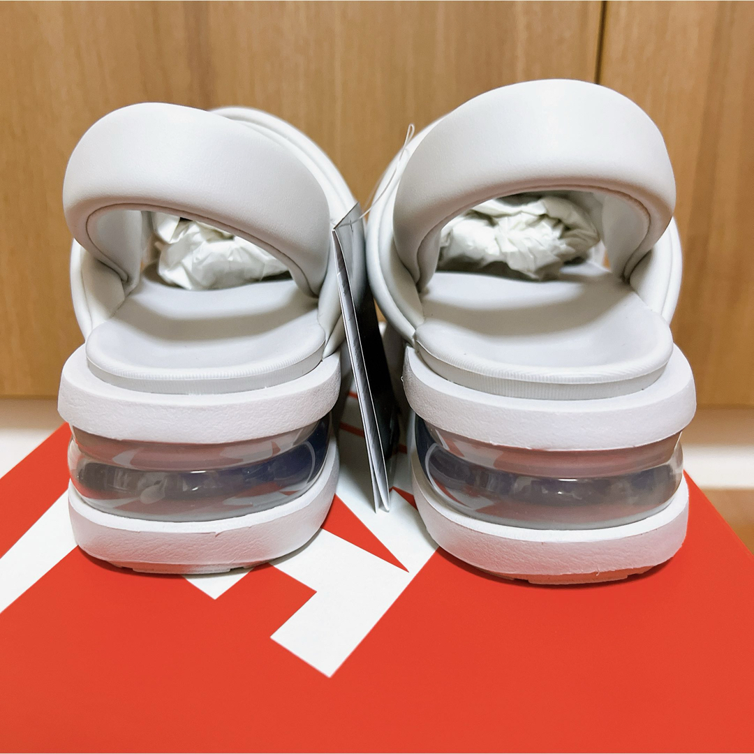 NIKE - NIKE AIR MAX ISLA エアマックスアイラ NEW カラー 24cm NIKE - NIKE AIR MAX ISLA エアマックスアイラ NEW カラー 24cm