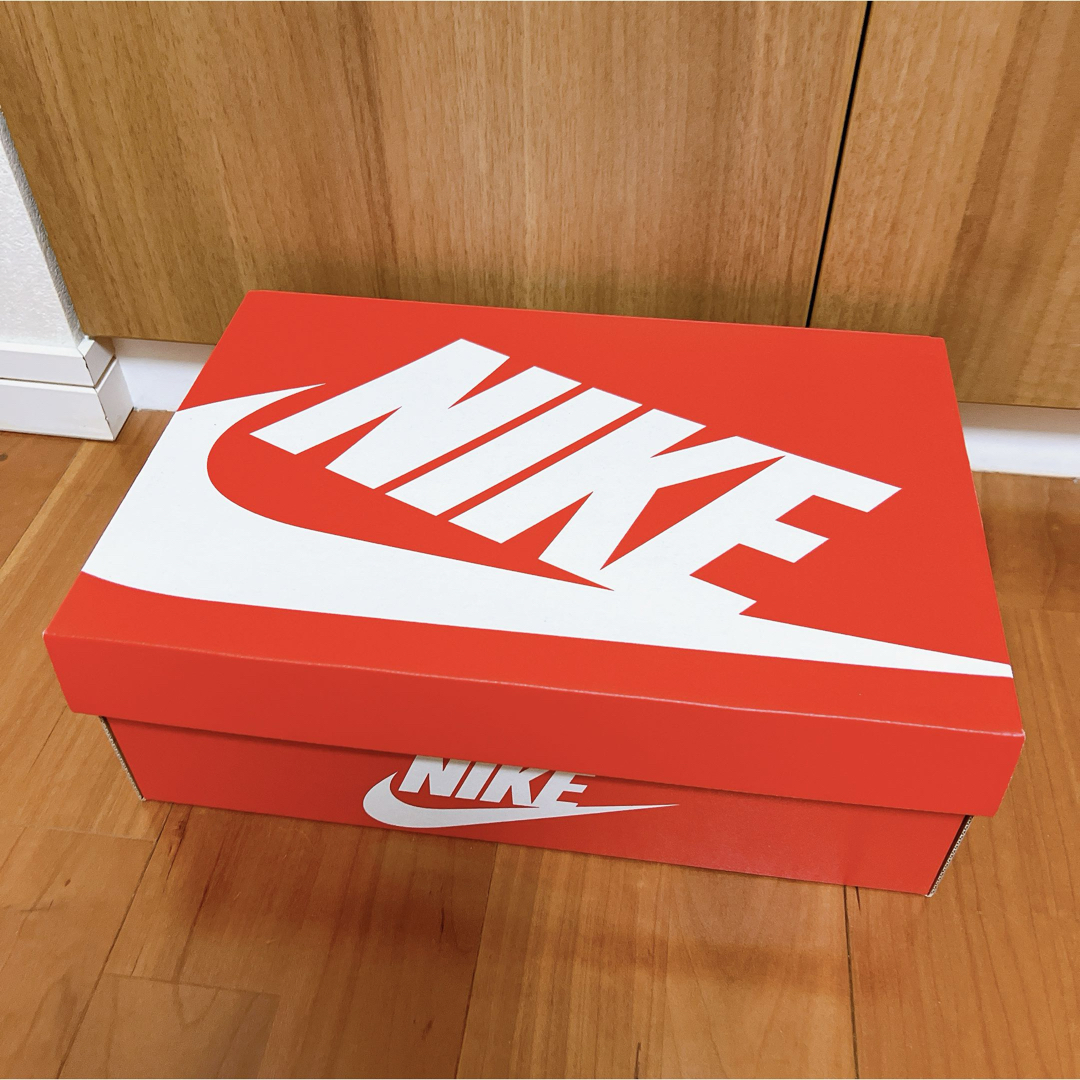 NIKE - NIKE AIR MAX ISLA エアマックスアイラ NEW カラー 24cm NIKE - NIKE AIR MAX ISLA エアマックスアイラ NEW カラー 24cm