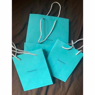 Tiffany & Co.(ショップ袋)のフリマアイテム一覧 Tiffany & Co.(ショップ袋)のフリマアイテム一覧