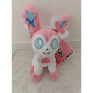 ポケモン(ポケモン)のポケモンセンター ポケモンfit ニンフィア ぬいぐるみ フィット グッズ 新品(キャラクターグッズ)