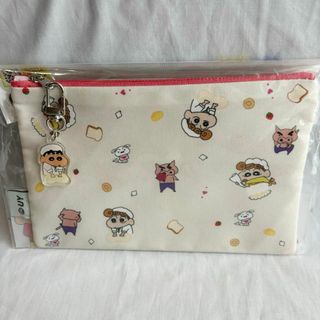 韓国限定　クレヨンしんちゃん　ポーチ　小物入れ　筆箱　ホワイト　日本未発売(その他)