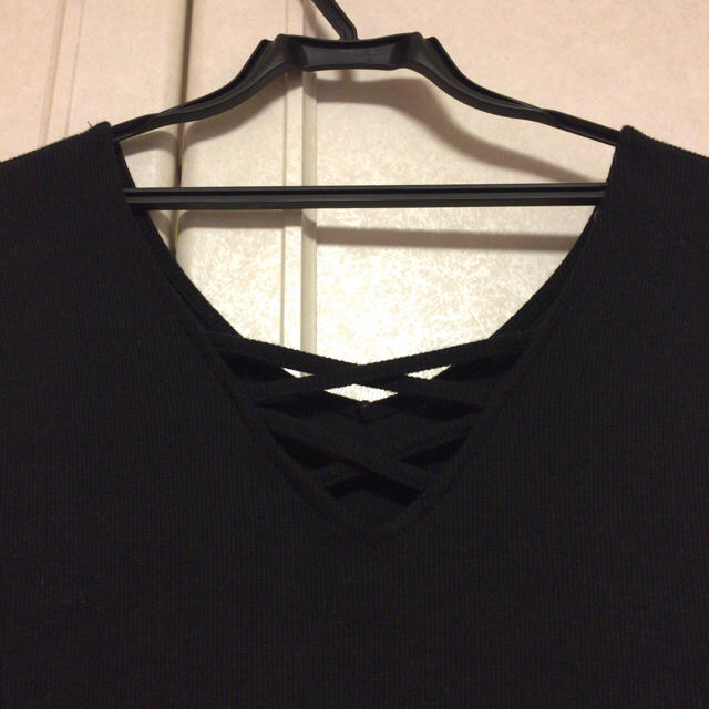 GRL(グレイル)のフロントクロスVネックトップス レディースのトップス(Tシャツ(長袖/七分))の商品写真