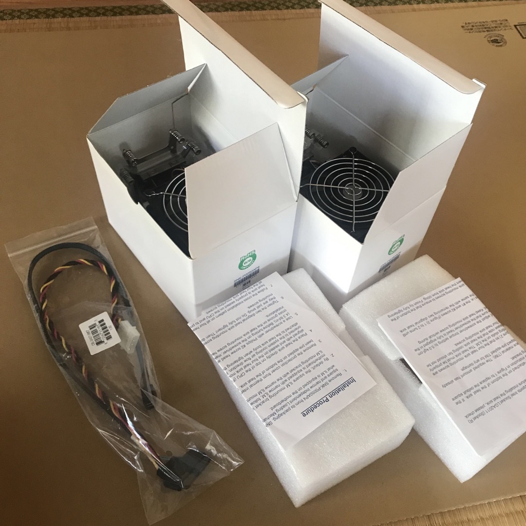 SuperM(スーパーエム)のスーパーマイクロのCPUクーラーとケーブルのおまとめセット。LGA2011対応可 スマホ/家電/カメラのPC/タブレット(PC周辺機器)の商品写真