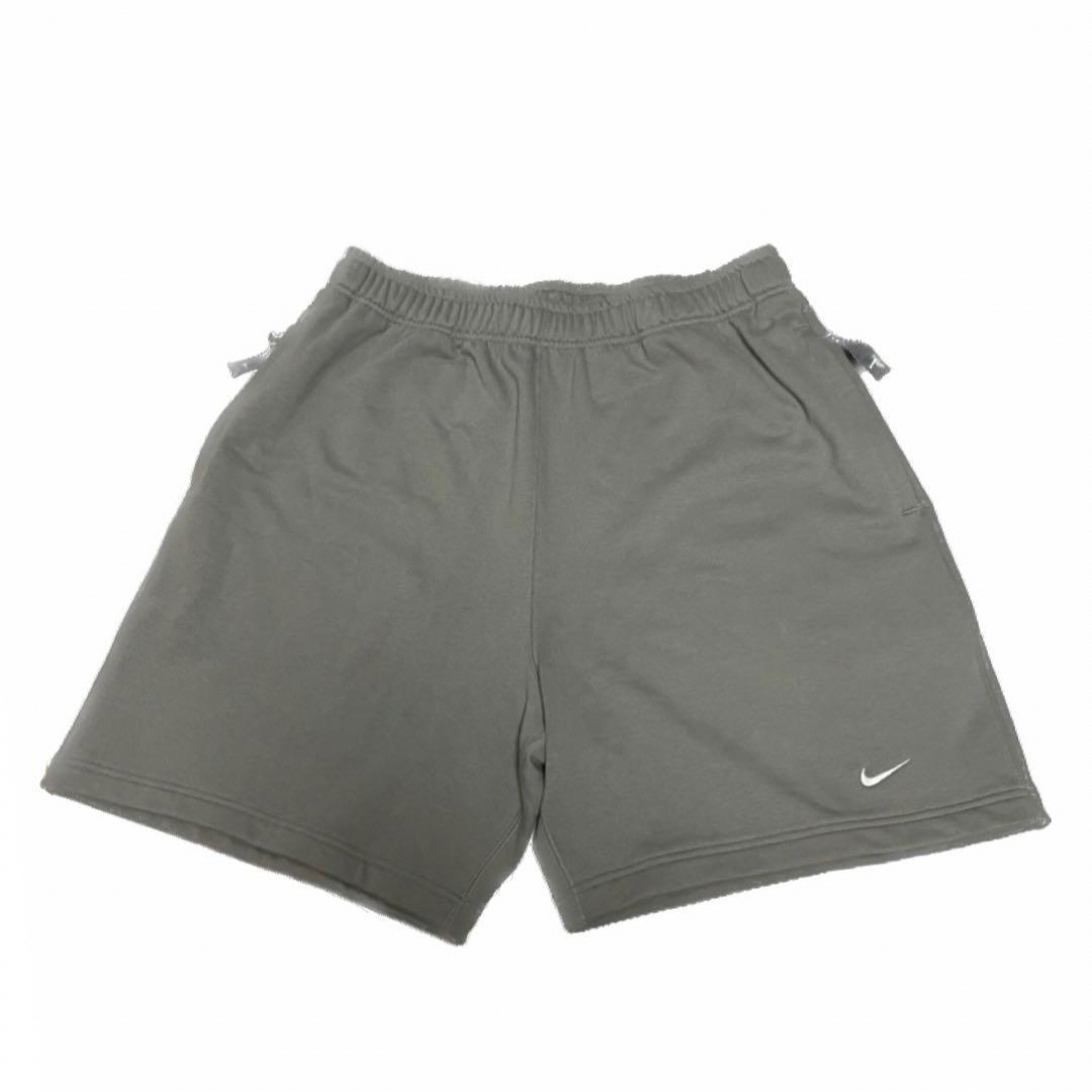 NIKE - 新品 ナイキ ソロ スウッシュ FT ショート フラット NIKE - 新品 ナイキ ソロ スウッシュ FT ショート フラット