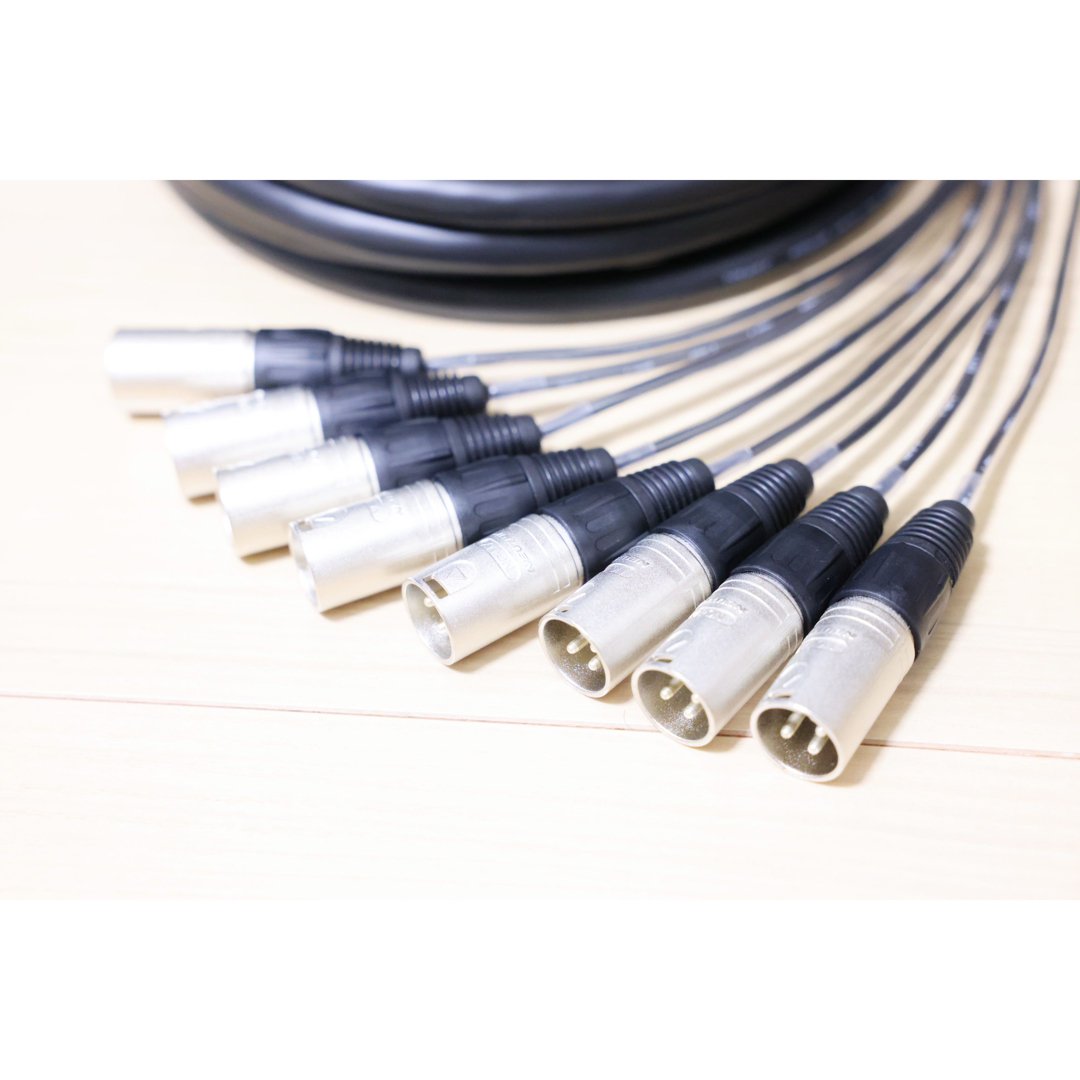 DB25/XLR】8ch マルチケーブル MOGAMI 2932 1.5m DB25/XLR】8ch マルチケーブル MOGAMI 2932 1.5m