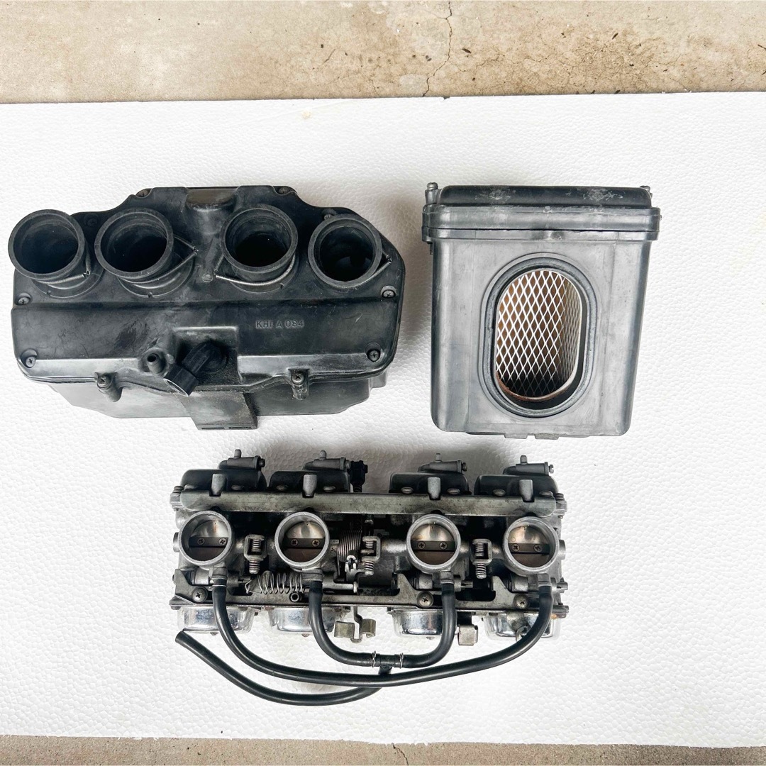 カワサキ - ゼファー750 純正キャブレター 純正エアクリーナー カワサキ - ゼファー750 純正キャブレター 純正エアクリーナー