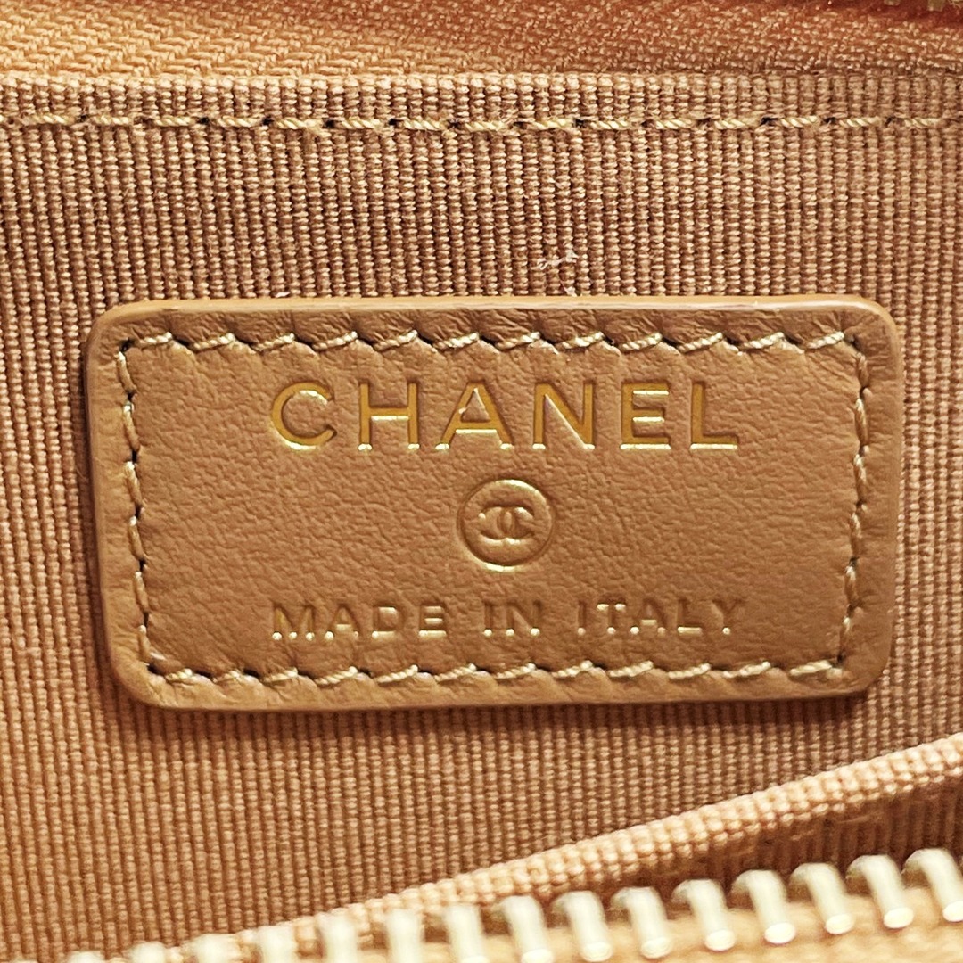 CHANEL - CHANEL シャネル クラシック ブラウン ジップコイン CHANEL - CHANEL シャネル クラシック ブラウン ジップコイン