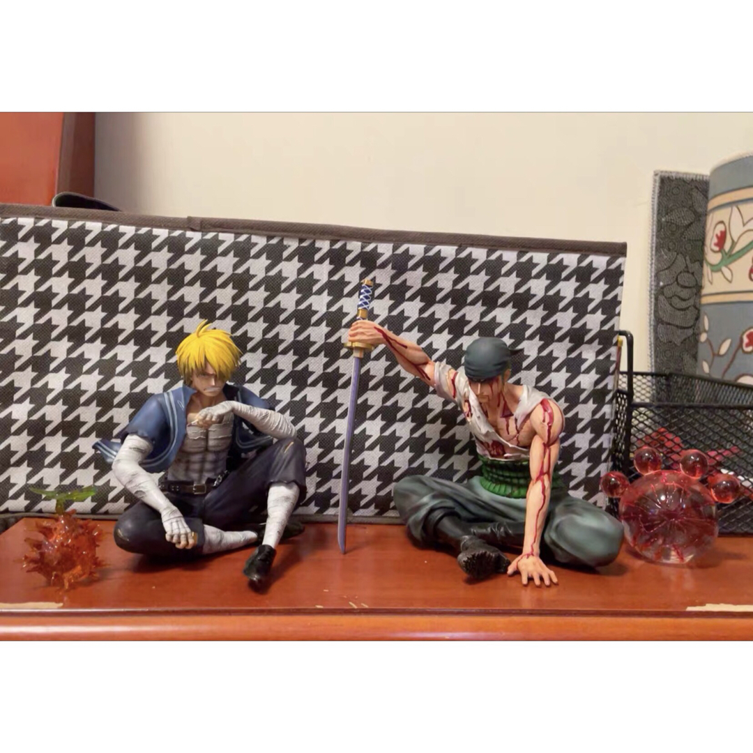 ワンピース One piece ゾロ & サンジ フィギュア GK完成品 2体の ワンピース One piece ゾロ & サンジ フィギュア GK完成品 2体の