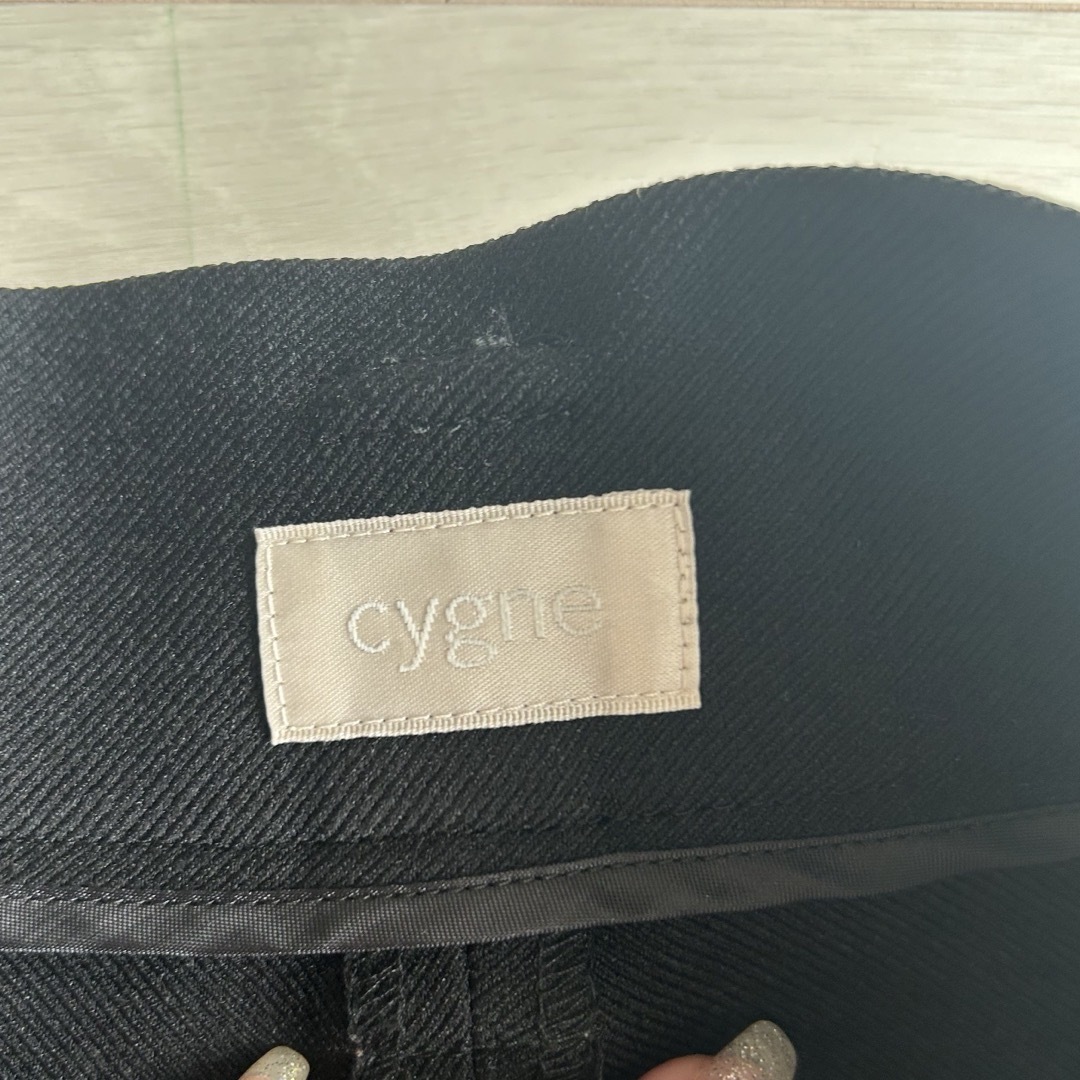 cygne シーニュ ハイウエストタックワイドパンツ Lara ブラック cygne シーニュ ハイウエストタックワイドパンツ Lara ブラック