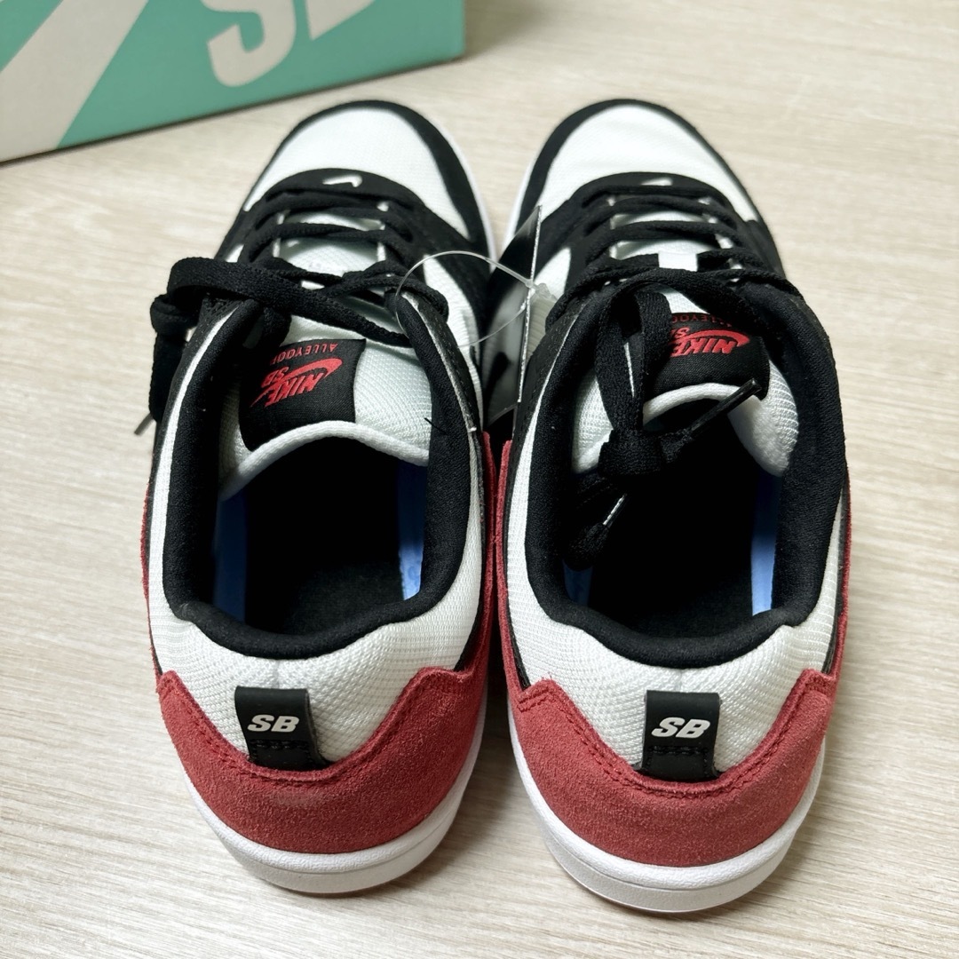 NIKE - 新品☆NIKE☆SB☆アリウープ☆スニーカー☆運動靴☆28.5 NIKE - 新品☆NIKE☆SB☆アリウープ☆スニーカー☆運動靴☆28.5