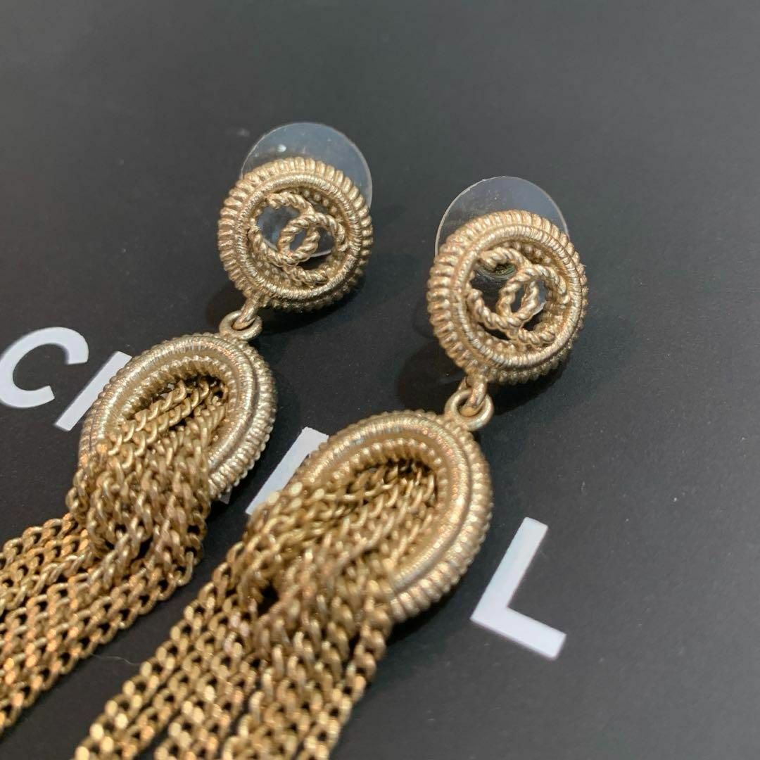 CHANEL - ☆希少☆CHANEL フリンジチェーン ココマーク ピアス CHANEL - ☆希少☆CHANEL フリンジチェーン ココマーク ピアス
