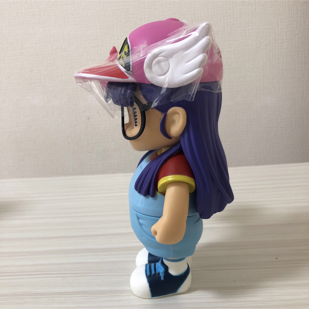 正規品アラレちゃんフィギュア ソフビフィギュア ドラゴンボール 正規品アラレちゃんフィギュア ソフビフィギュア ドラゴンボール