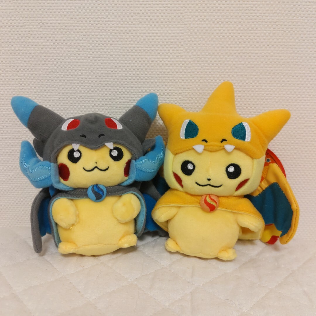 ぬいぐるみ くから メガリザードンYのポンチョを着たピカチュウ ぬいぐるみ くから メガリザードンYのポンチョを着たピカチュウ