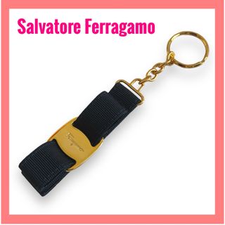 Salvatore Ferragamo(キーホルダー)のフリマアイテム一覧 Salvatore Ferragamo(キーホルダー)のフリマアイテム一覧