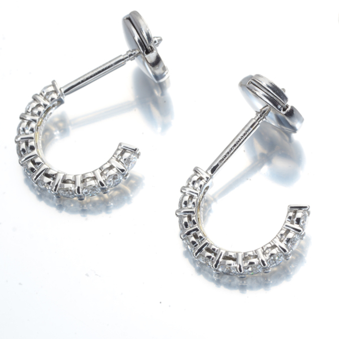 Tiffany & Co. - ティファニー ピアス ダイヤ エンブレイス Tiffany & Co. - ティファニー ピアス ダイヤ エンブレイス