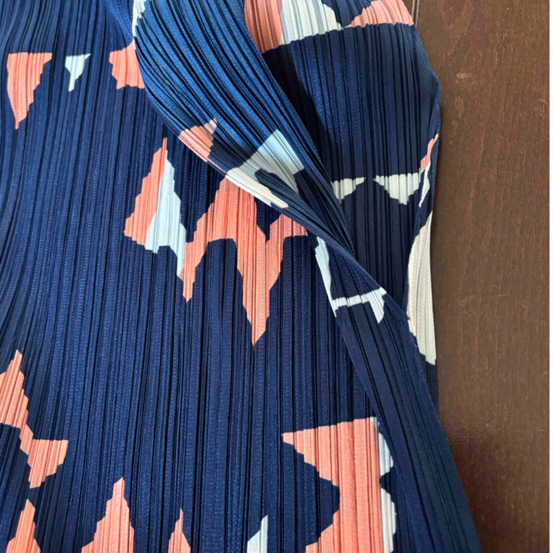 PLEATS PLEASE ISSEY MIYAKE - プリーツプリーズLUCID PINK SALT PLEATS PLEASE ISSEY MIYAKE - プリーツプリーズLUCID PINK SALT