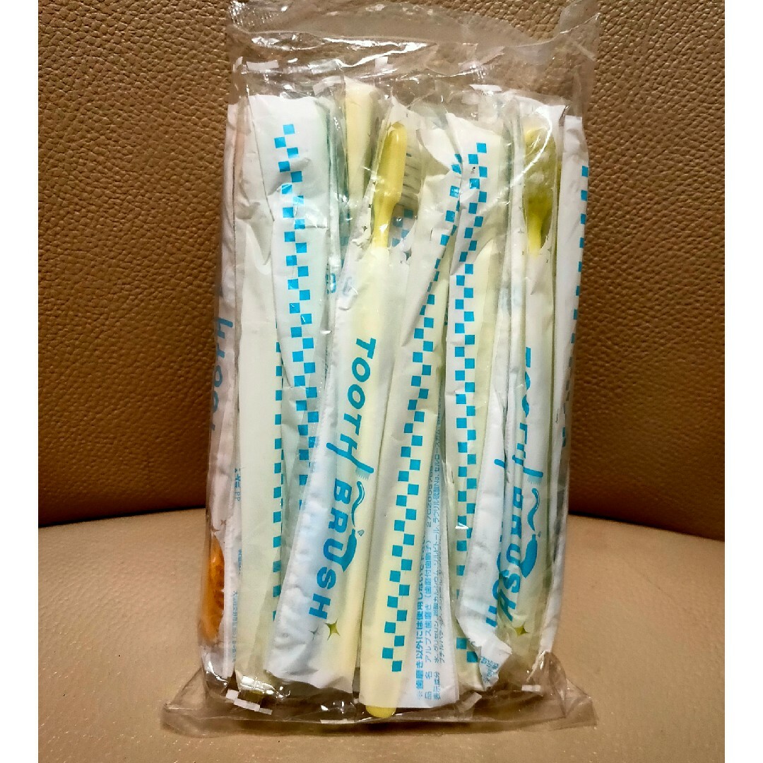 使い捨て歯ブラシ 歯磨き粉付き スポーツ/アウトドアのアウトドア(その他)の商品写真