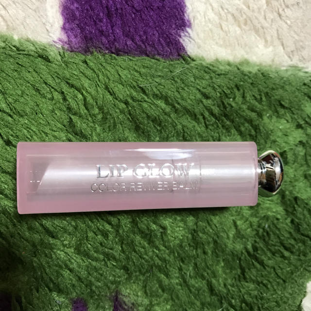 Dior(ディオール)のdior addict lip glow リップグロウ 005 2回使用しました コスメ/美容のスキンケア/基礎化粧品(リップケア/リップクリーム)の商品写真