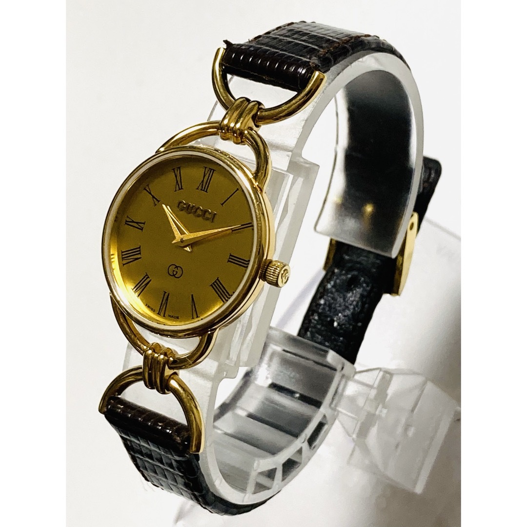 GUCCI - 美品! GUCCI グッチ 純正ベルト ゴールド 電池新品 GUCCI - 美品! GUCCI グッチ 純正ベルト ゴールド 電池新品