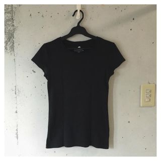 バナナリパブリック(Banana Republic)のBANANA REPUBLIC♡黒クルーネックトップス(Tシャツ(半袖/袖なし))