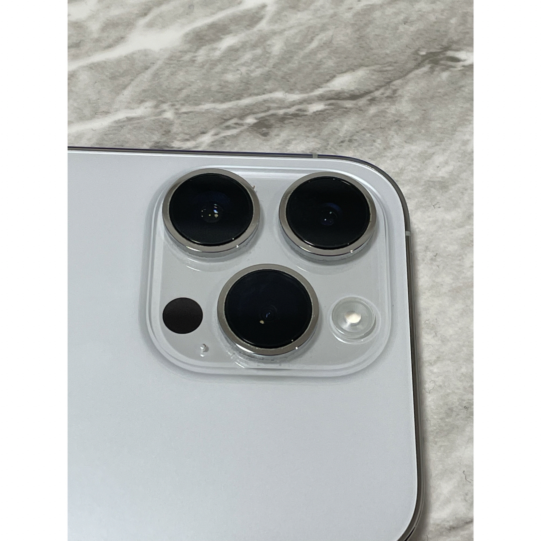 iPhone14 Pro 256GB シルバー 画面割れ【ジャンク品】 iPhone14 Pro 256GB シルバー 画面割れ【ジャンク品】