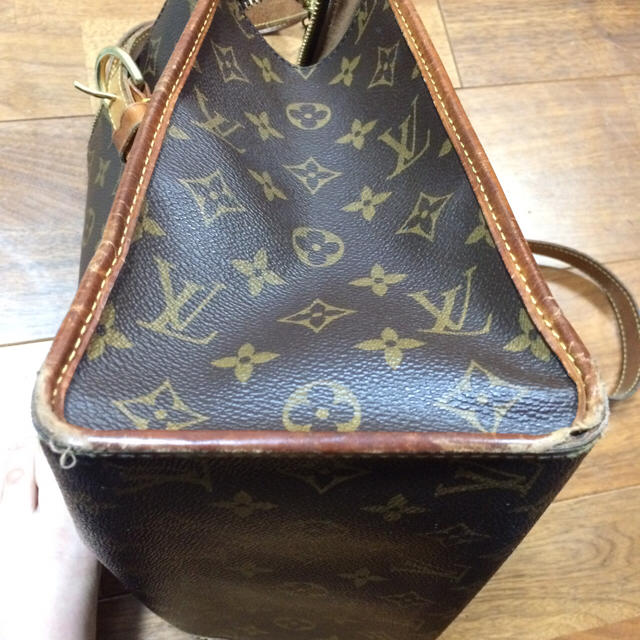 LOUIS VUITTON(ルイヴィトン)のルイヴィトン バッグ ポパンクール・オ レディースのバッグ(ショルダーバッグ)の商品写真