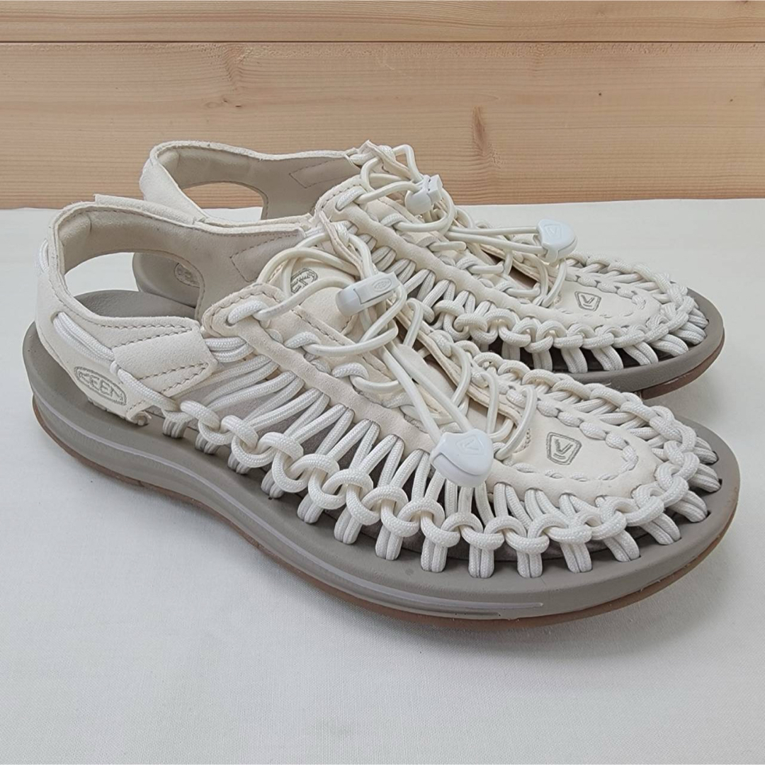 KEEN - キーン ユニーク ホワイト/コーンストーク 23㎝の通販 KEEN - キーン ユニーク ホワイト/コーンストーク 23㎝の通販