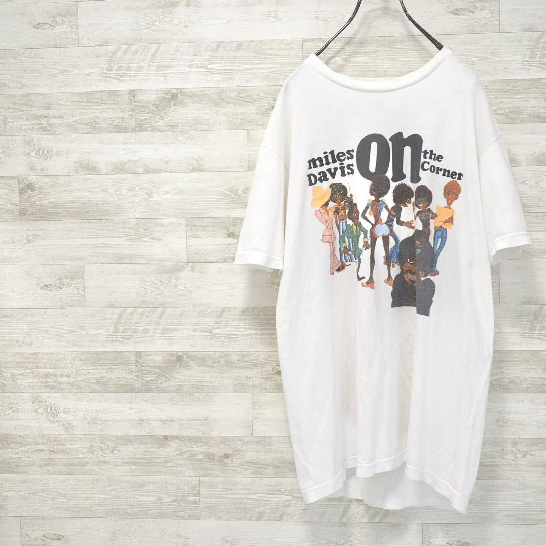 Supreme - SUPREME×MILES DAVIS “On The Corner”Tee-Mの通販 by Supreme - SUPREME×MILES DAVIS “On The Corner”Tee-Mの通販 by