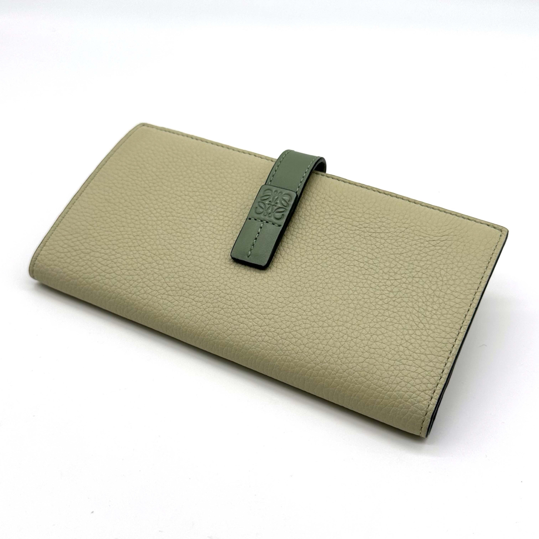 美品】LOEWE ロエベ ラージ バーティカルウォレット 二つ折り長財布 美品】LOEWE ロエベ ラージ バーティカルウォレット 二つ折り長財布