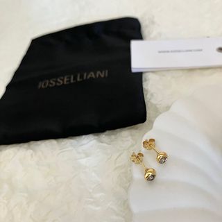 IOSSELLIANI(ピアス)のフリマアイテム一覧 IOSSELLIANI(ピアス)のフリマアイテム一覧