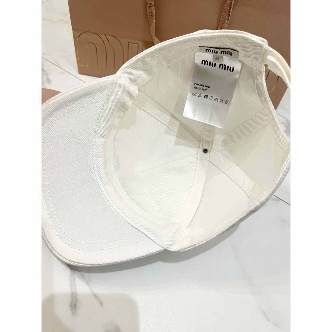 確実正規品鑑定書付きMIU MIU ホワイト キャップ M 確実正規品鑑定書付きMIU MIU ホワイト キャップ M