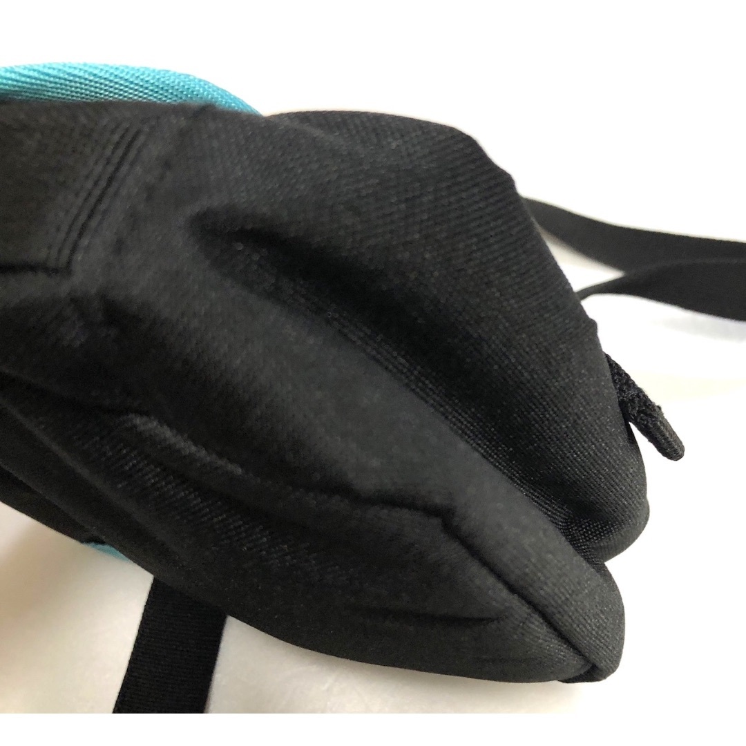 THRASHER(スラッシャー)のTHRASHER スラッシャー 2407045 ショルダーバッグ ブラック ロゴ メンズのバッグ(ショルダーバッグ)の商品写真