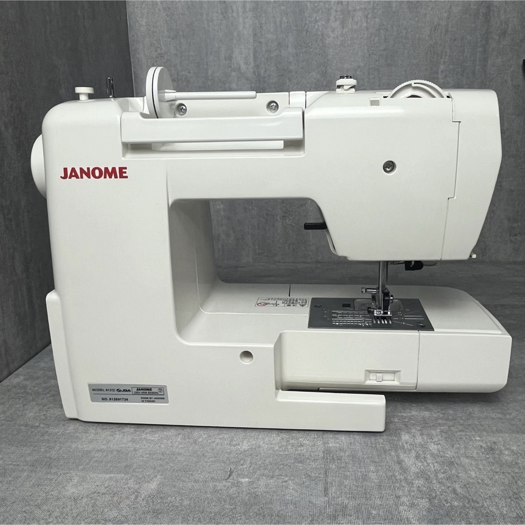 JANOME ジャノメ PE790 MODEL 812型 コンピューターミシンの通販 JANOME ジャノメ PE790 MODEL 812型 コンピューターミシンの通販