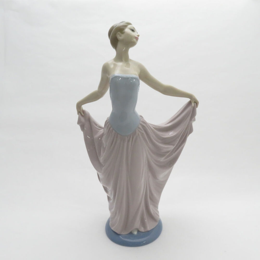 美品 LLADRO リヤドロ 5050 踊る少女 フィギュリン 女性 美品 LLADRO リヤドロ 5050 踊る少女 フィギュリン 女性