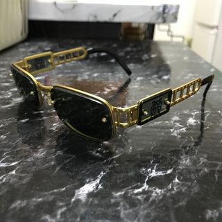 Jean-Paul GAULTIER(ゴールド/金色系)のフリマアイテム一覧 Jean-Paul GAULTIER(ゴールド/金色系)のフリマアイテム一覧
