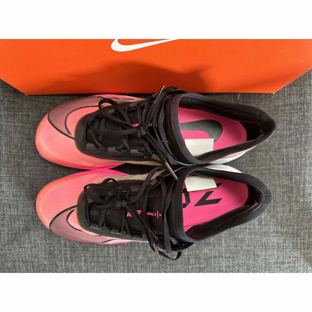 ☆新品同様☆ナイキ(NIKE)ズームフライ3/初期人気レアモデル ☆新品同様☆ナイキ(NIKE)ズームフライ3/初期人気レアモデル