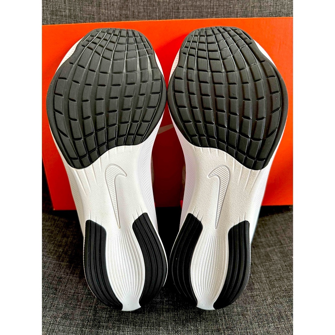 ☆新品同様☆ナイキ(NIKE)ズームフライ3/初期人気レアモデル ☆新品同様☆ナイキ(NIKE)ズームフライ3/初期人気レアモデル