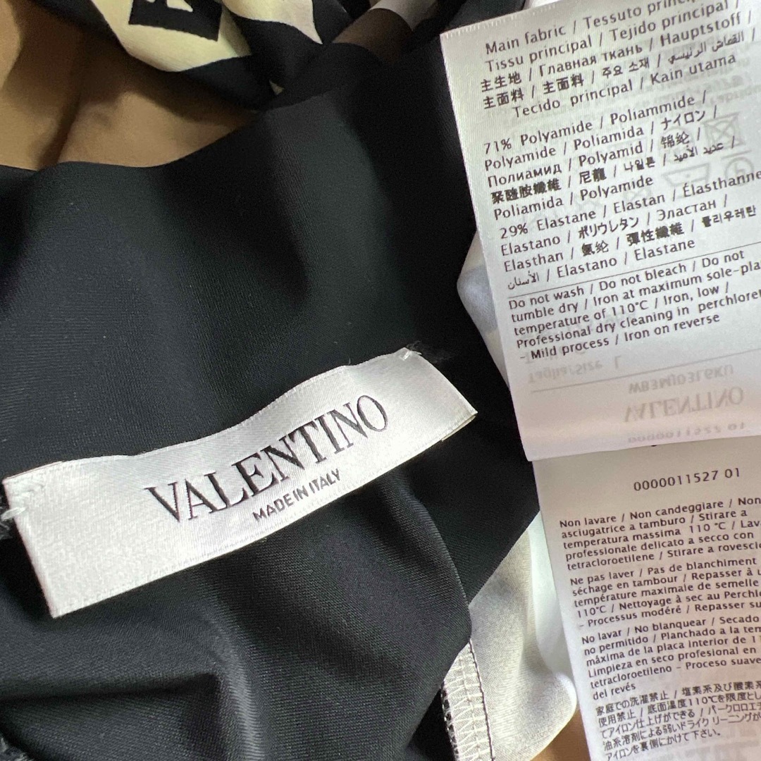 未使用 VALENTINO ヴァレンティノ ロゴ バイカラー ロング 未使用 VALENTINO ヴァレンティノ ロゴ バイカラー ロング