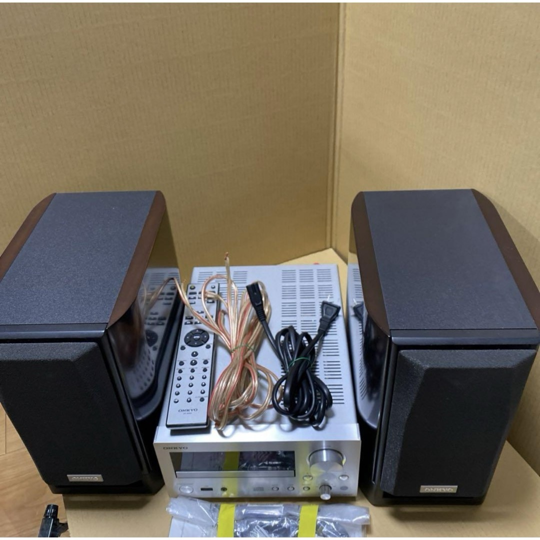 Onkyo ミニコンポ CR-555 / D-112EXT オーディオ機器 Onkyo ミニコンポ CR-555 / D-112EXT オーディオ機器