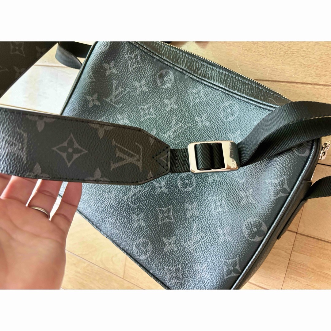 LOUIS VUITTON - ルイヴィトン メンズショルダーバックの通販 by LOUIS VUITTON - ルイヴィトン メンズショルダーバックの通販 by