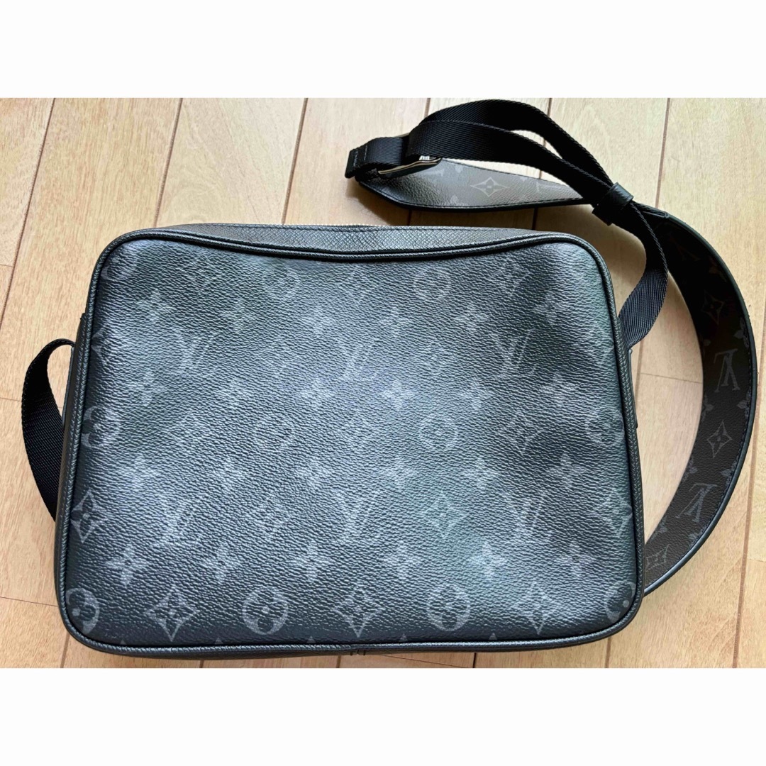 LOUIS VUITTON - ルイヴィトン メンズショルダーバックの通販 by LOUIS VUITTON - ルイヴィトン メンズショルダーバックの通販 by