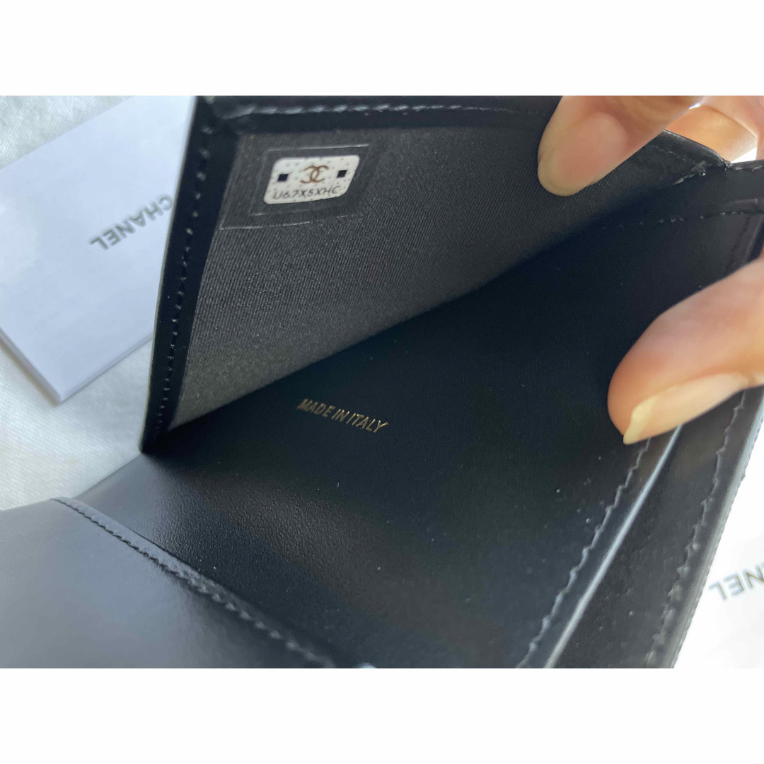 未使用】 CHANEL ボーイシャネル キャビアスキン 三つ折り 財布 黒 未使用】 CHANEL ボーイシャネル キャビアスキン 三つ折り 財布 黒