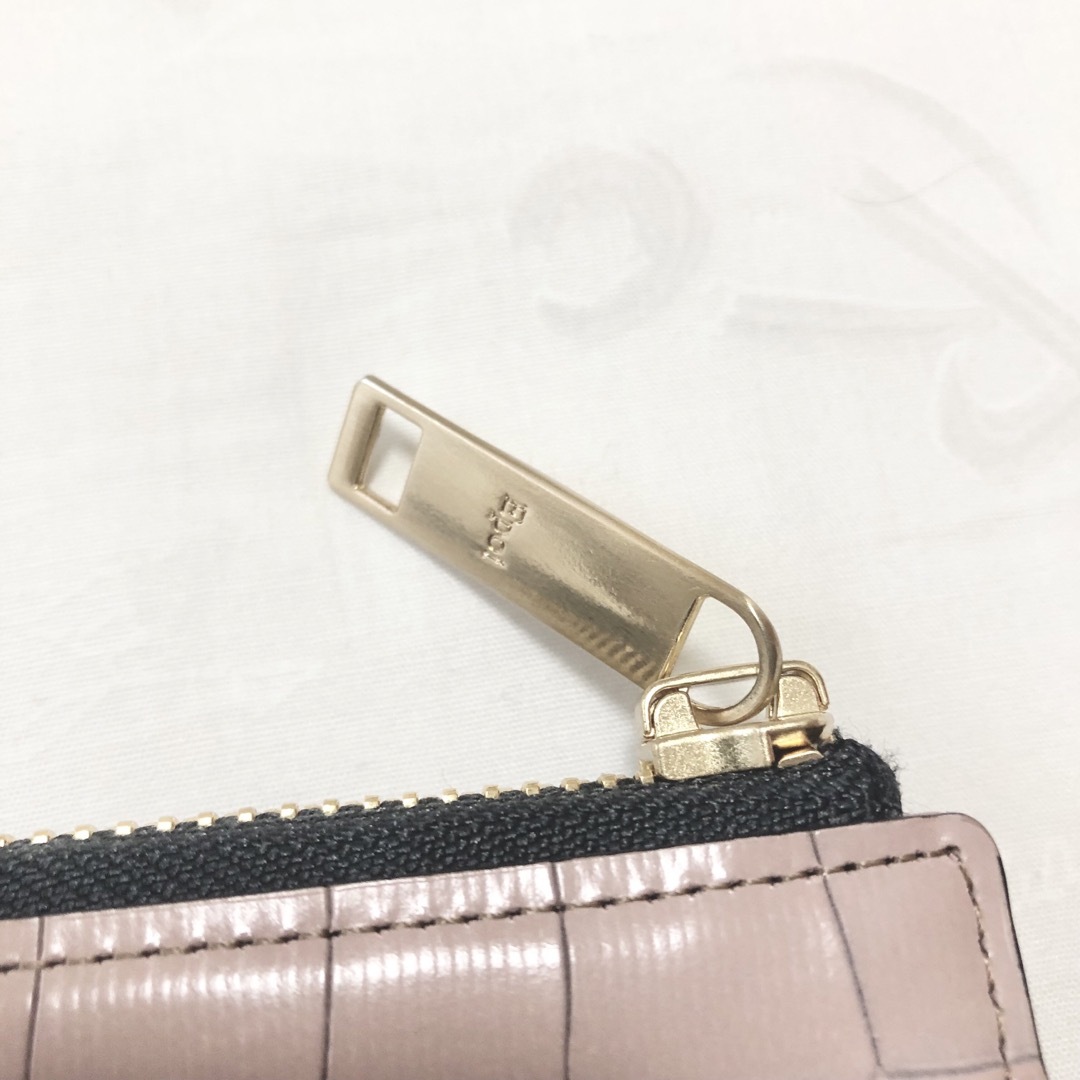 未使用☆】エポイ Tile タイル Lファスナー 長財布 ピンク クロコ 未使用☆】エポイ Tile タイル Lファスナー 長財布 ピンク クロコ