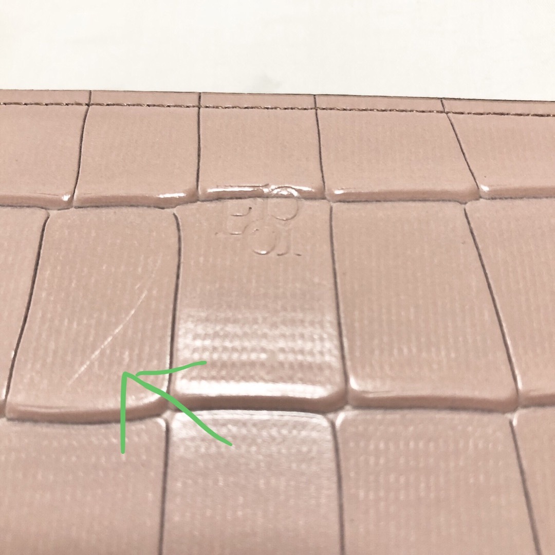 未使用☆】エポイ Tile タイル Lファスナー 長財布 ピンク クロコ 未使用☆】エポイ Tile タイル Lファスナー 長財布 ピンク クロコ