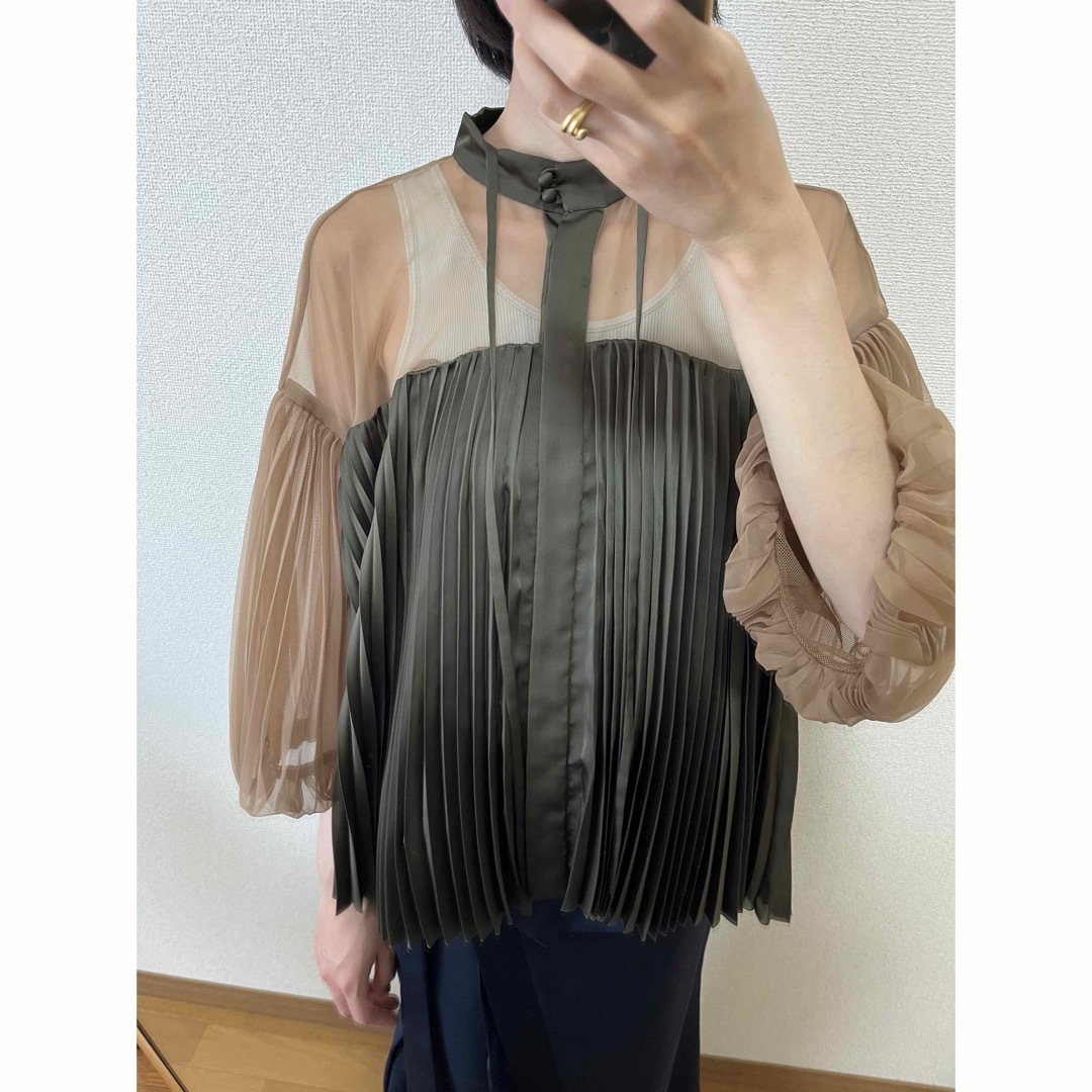 sacai - 美品 sacai サカイ シアー 比翼ボタン プリーツブラウス