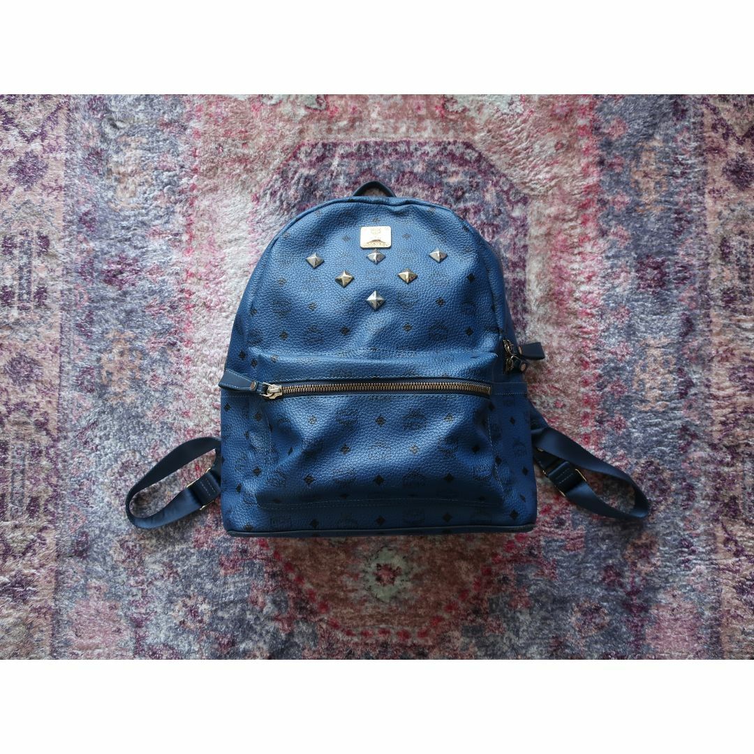 ☆人気 希少カラー MCM ヴィセトス スタッズ リュック ダークブルー ☆人気 希少カラー MCM ヴィセトス スタッズ リュック ダークブルー